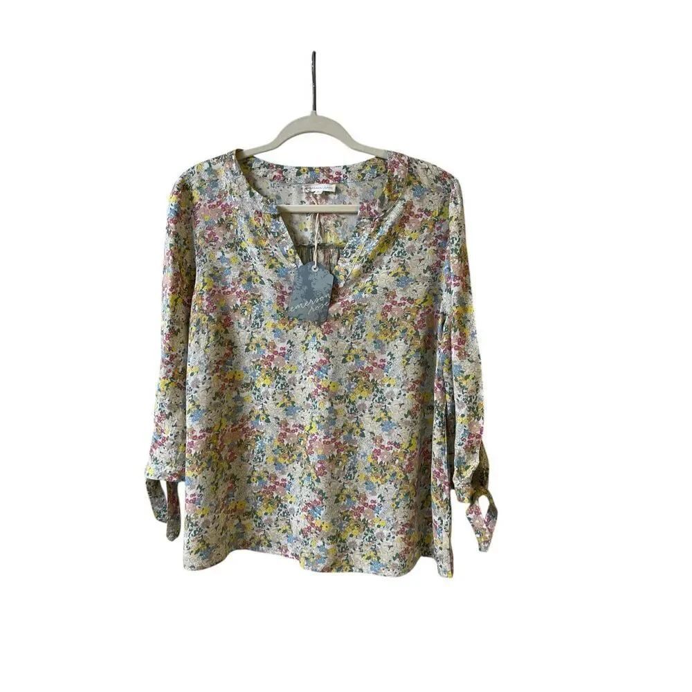 Emerson Rose pullover top floral print sz Large NWT